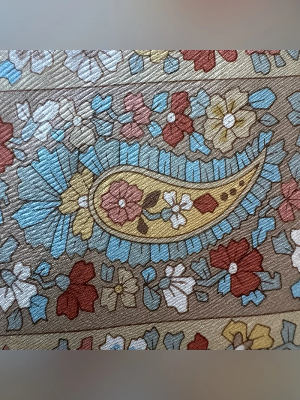 Vintage The Specialty House 100% Silk Paisley Floral Scarf Square Made in Japan